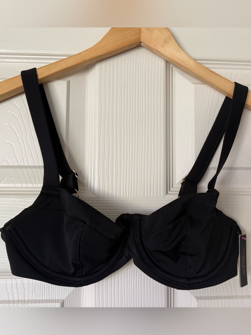 Victoria's Secret Black Underwire Bra with Adjustable Straps